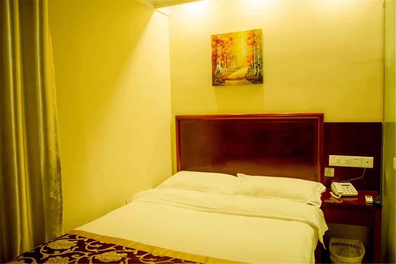 Greentree Inn Henan Qinyang Middle Huaifu Road Express Hotel Экстерьер фото